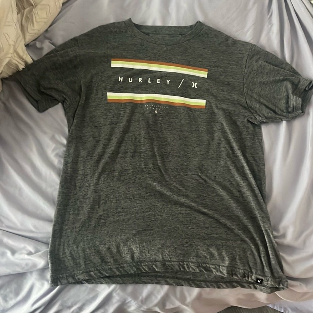 Gray, Green, Orange, and White Medium Hurley Men’s T Shirt